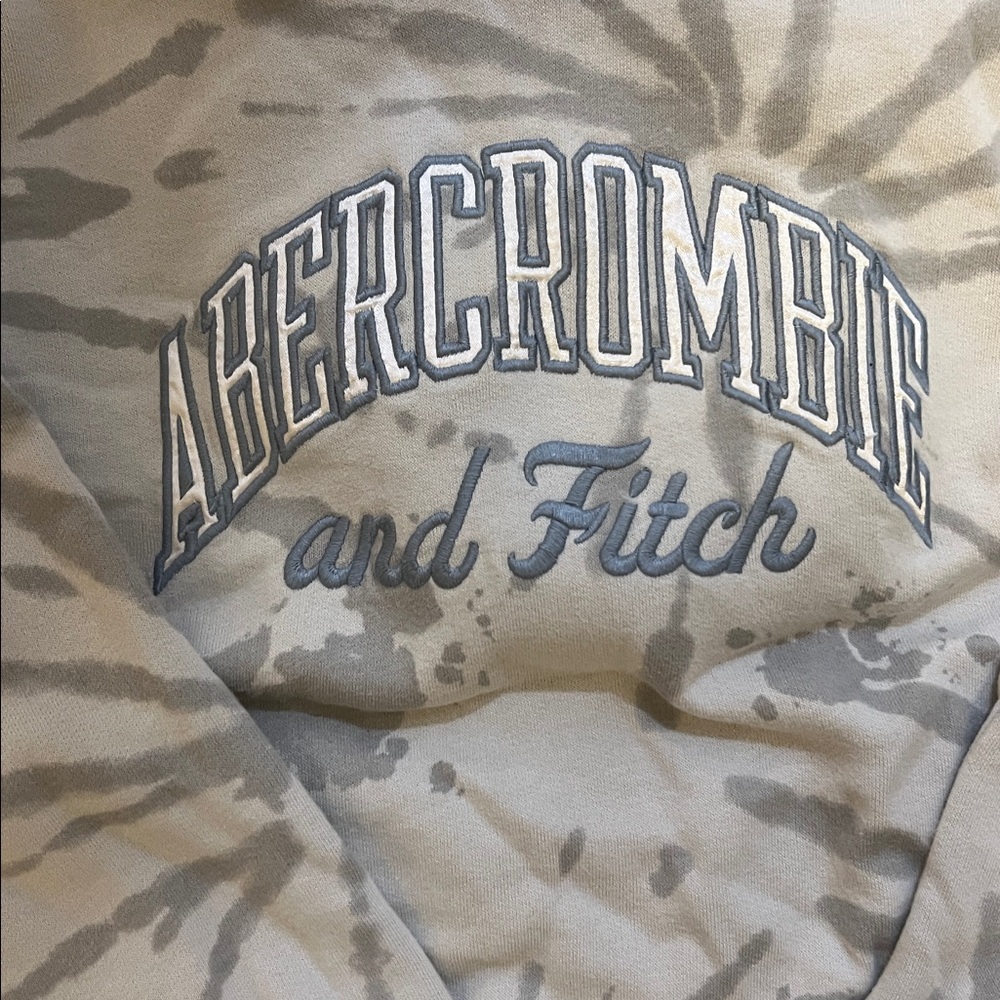 Girls Abercrombie & Fitch Light Gray Camo Set - Picture 2 of 2